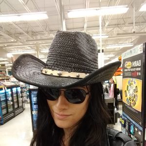 Meet your Posher, June